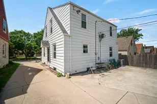 2144 S 98th St, West Allis, WI 53227 - Photo 19