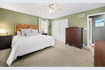 3938 W Minnesota Ave, Franklin, WI 53132 - Photo 9