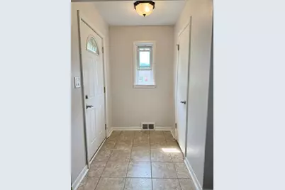 6403  48th Ave, Kenosha, WI 53142 - Photo 5