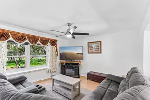 700 E Hobby Ln, Oak Creek, WI 53154 - Photo 11