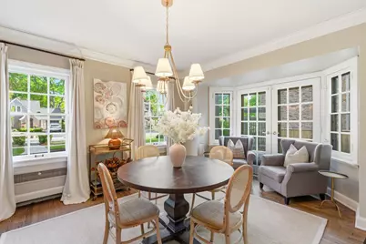712 E Lexington Blvd, Whitefish Bay, WI 53217 - Photo 9