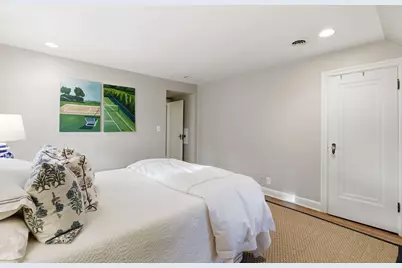 712 E Lexington Blvd, Whitefish Bay, WI 53217 - Photo 23