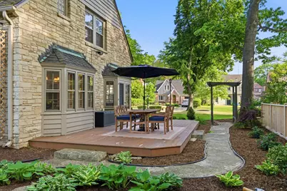 712 E Lexington Blvd, Whitefish Bay, WI 53217 - Photo 35