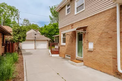 111 N 85th St, Wauwatosa, WI 53226 - Photo 23