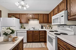 1451 Pheasant Run Dr, Racine, WI 53406 - Photo 5