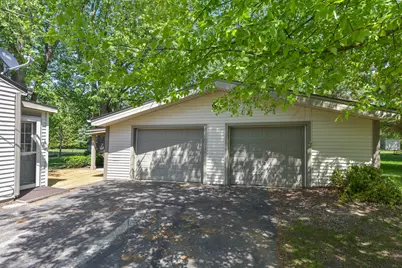 10852 S Richard Rd, Oak Creek, WI 53154 - Photo 27