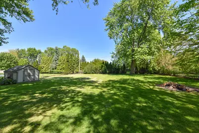 10852 S Richard Rd, Oak Creek, WI 53154 - Photo 25