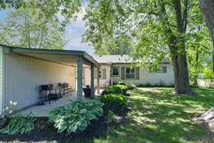 10852 S Richard Rd, Oak Creek, WI 53154 - Photo 23