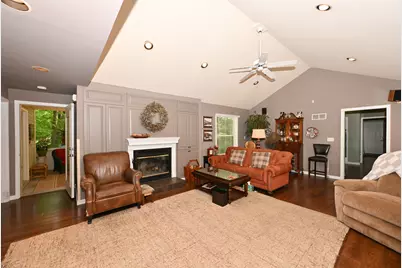 3554  Cranberry Ln, Racine, WI 53404 - Photo 3