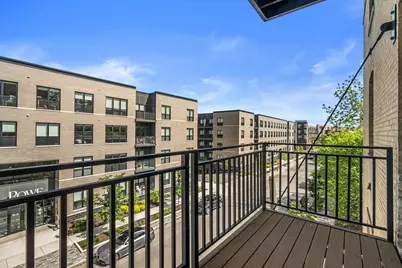 1818 N Water St #303, Milwaukee, WI 53202 - Photo 17
