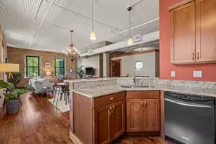 1818 N Water St, Milwaukee, WI 53202 - Photo 11