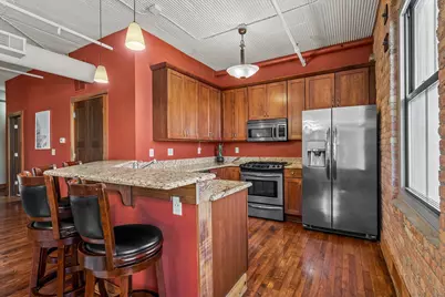 1818 N Water St #303, Milwaukee, WI 53202 - Photo 9