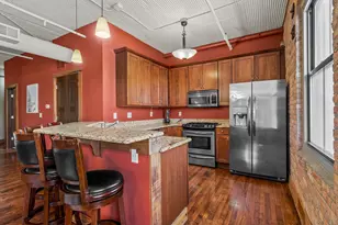 1818 N Water St, Milwaukee, WI 53202 - Photo 9