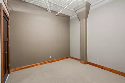 1818 N Water St #303, Milwaukee, WI 53202 - Photo 15