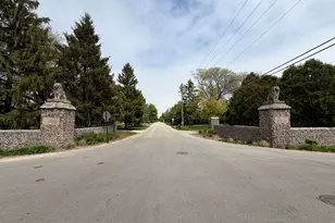 9385 N Lake Dr, Bayside, WI 53217 - Photo 43