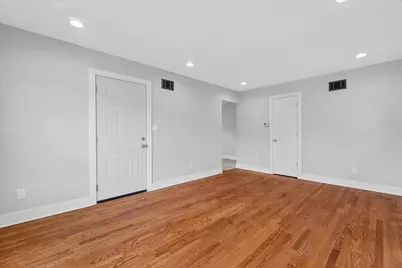 7029 W Hampton Ave, Milwaukee, WI 53218 - Photo 19