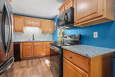 5613  Exeter St, Greendale, WI 53129 - Photo 15