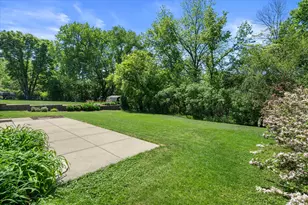 5613 Exeter St, Greendale, WI 53129 - Photo 35