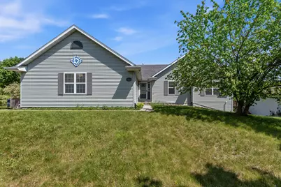 864  Mallinger Dr, Port Washington, WI 53074 - Photo 1