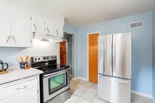 2815 N 88th St, Milwaukee, WI 53222 - Photo 15