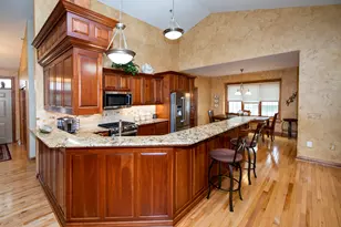 N63W23898 Terrace Dr, Sussex, WI 53089 - Photo 15