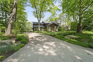 7541 S Cambridge Dr, Franklin, WI 53132 - Photo 3