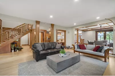 7541 S Cambridge Dr, Franklin, WI 53132 - Photo 13