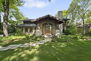 7541 S Cambridge Dr, Franklin, WI 53132 - Photo 3