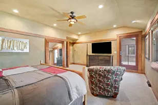 7541 S Cambridge Dr, Franklin, WI 53132 - Photo 29