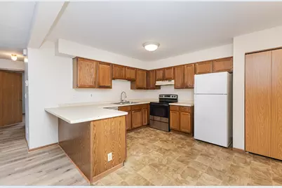 605  Bakertown Dr #A, Sullivan, WI 53178 - Photo 5