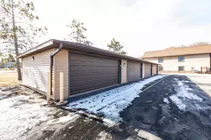 605 Bakertown Dr, Sullivan, WI 53178 - Photo 25