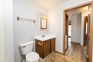 605 Bakertown Dr, Sullivan, WI 53178 - Photo 11