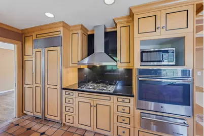 6757 N Santa Monica Blvd, Fox Point, WI 53217 - Photo 17