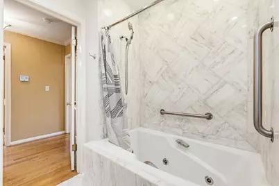 6757 N Santa Monica Blvd, Fox Point, WI 53217 - Photo 29