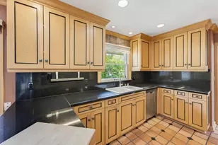 6757 N Santa Monica Blvd, Fox Point, WI 53217 - Photo 15