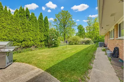 6757 N Santa Monica Blvd, Fox Point, WI 53217 - Photo 39
