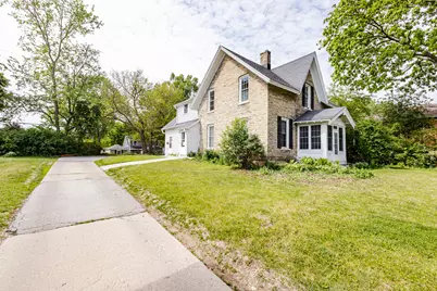 8513 W North Ave #8515, Wauwatosa, WI 53226 - Photo 5