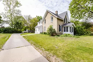 8513 W North Ave, Wauwatosa, WI 53226 - Photo 5