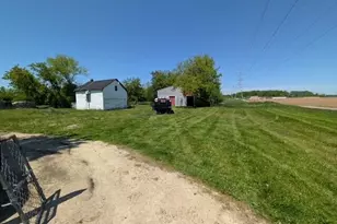 1304 Terminal Rd, Grafton, WI 53024 - Photo 3