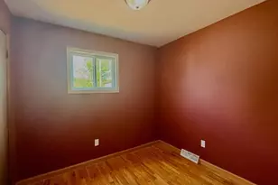213 Cedar St, Houston, MN 55943 - Photo 9