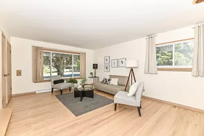 W158N8971  Charles Dr #8973, Menomonee Falls, WI 53051 - Photo 7