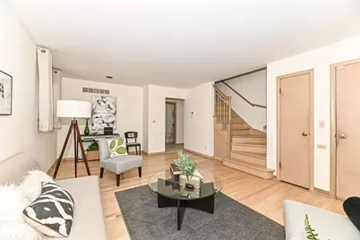 W158N8971  Charles Dr #8973, Menomonee Falls, WI 53051 - Photo 5