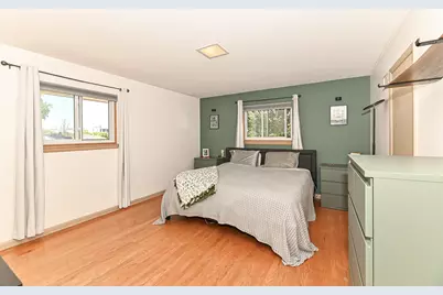 W158N8971  Charles Dr #8973, Menomonee Falls, WI 53051 - Photo 33