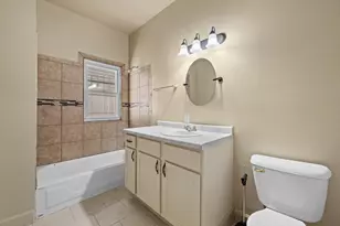 2167 N 39th St, Milwaukee, WI 53208 - Photo 9