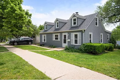 549  Briody St, Burlington, WI 53105 - Photo 1