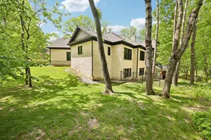 542 Berwyn Dr, Fontana, WI 53125 - Photo 29
