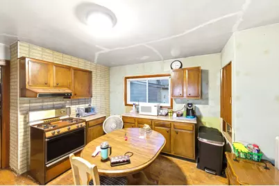 1645 S 65th St, West Allis, WI 53214 - Photo 17