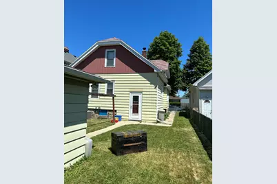 1645 S 65th St, West Allis, WI 53214 - Photo 3