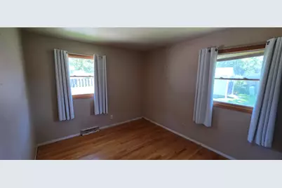 5611  Windward Dr, Racine, WI 53406 - Photo 17