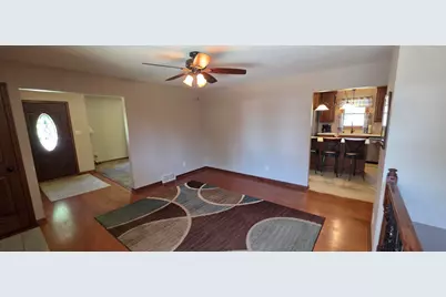 5611  Windward Dr, Racine, WI 53406 - Photo 11